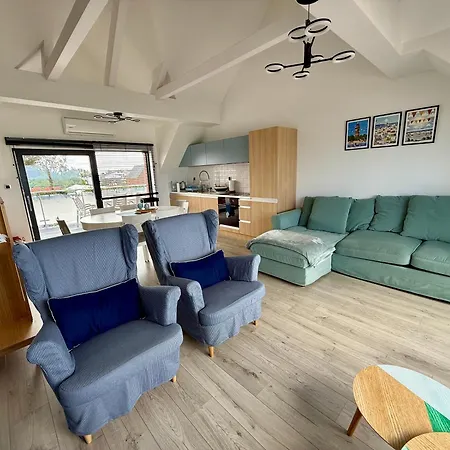 Promenada Apartment